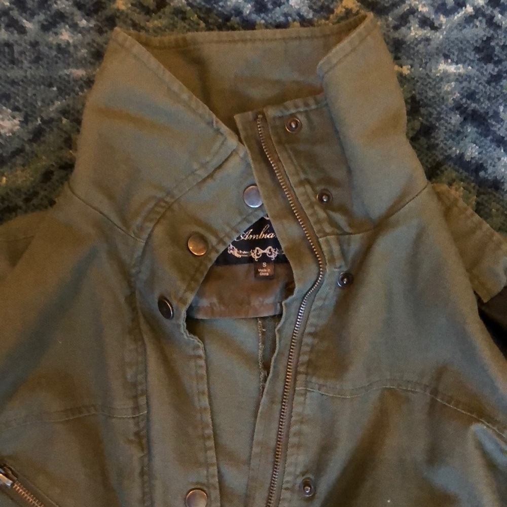 Light jacket - Picture 2 of 4